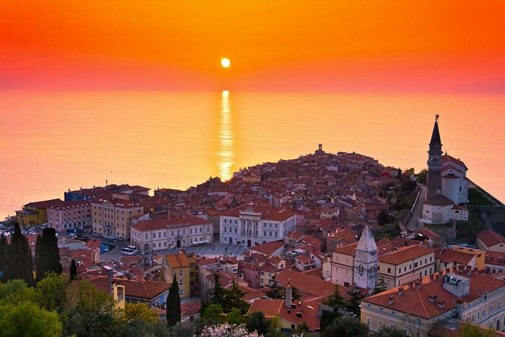 Amazing View Pirano Apartment Exterior photo